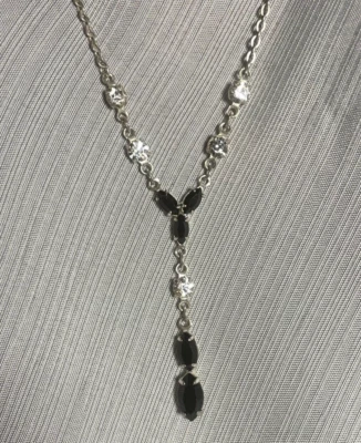 Collar de moda con cadena cable Lariat tono plata con ónix y estrás caída de 14" Foto 1 de 4