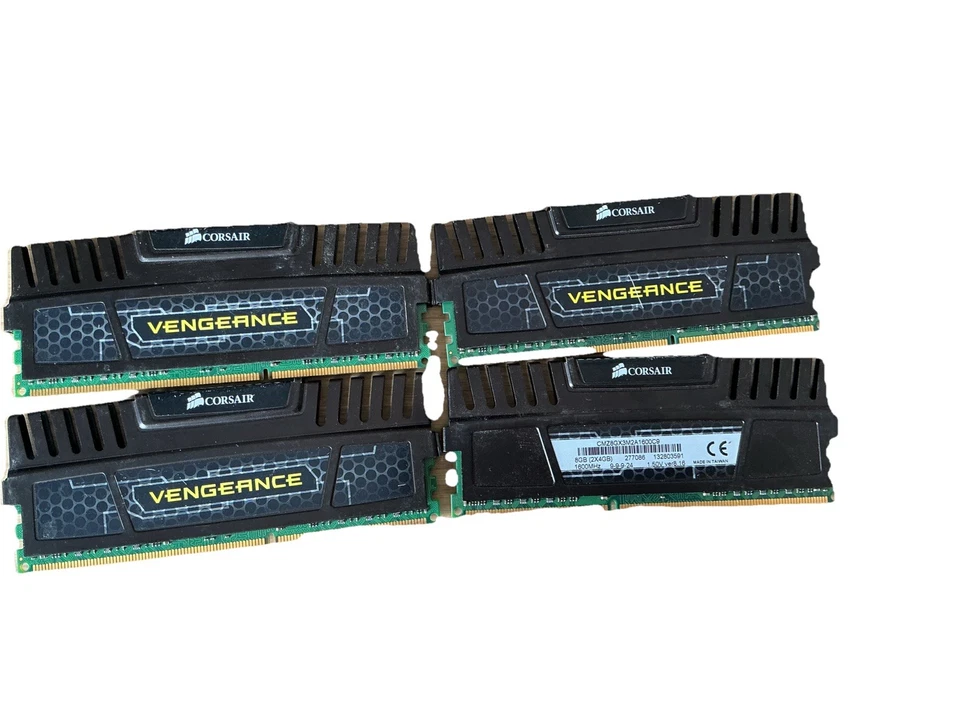 CORSAIR VENGEANCE  2 X 8GB  CMZ8GX3M2A1600C9 4 RAMS - Image 1 of 1
