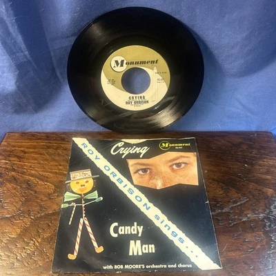 Roy Orbison - Crying / Candy Man Monument Records 7” 45 RPM Vinyl VTG 45-447 - Image 1 of 4