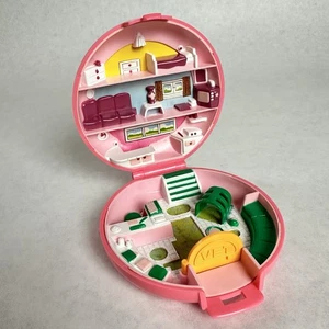 Vintage Bluebird Polly Pocket 1989 Button's Animal Hospital Compact NUR - Bild 1 von 5