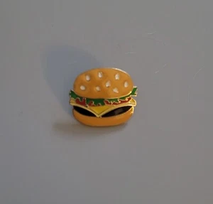 Burger enamel pin badge - Picture 1 of 2