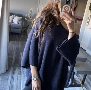 Basic Navy Blue Knit Sweater Size XL - Picture 1 of 9