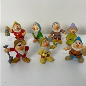 Seven Dwarves PVC Figurine Set Snow White Walt Disney Toys 80s Handpainted Dwarf - Picture 1 of 5