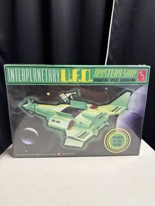 AMT Interplanetary UFO Mystery Ship Strategic Space Command #622 New Sealed 2009 - Picture 1 of 5