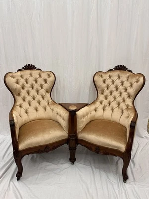 Antigua silla victoriana de chismes Foto 1 de 4