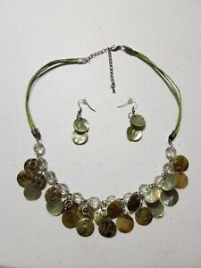 Earrings & Necklace - Light Green Natural Shell Dangle Drop Chandelier Brand New