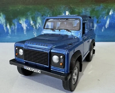 Welly 1:36 LandRover Defender 90 - PERSONALISED Plates - Licensed Model Car Gif - Image 1 of 4