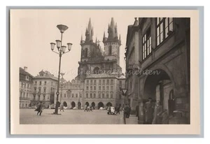 Prag Tschechei 1961 - Marktplatz Altstadt Auto Personen - Altes Foto 1960er - Picture 1 of 2