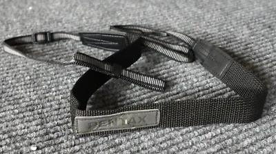 Correa para el cuello de cámara Pentax vintage ajustable de nailon negro gris - 40" de longitud total Foto 1 de 4