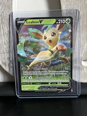 Leafeon V SWSH194 Pokemon TCG SWSH: Sword & Shield Black Star Promo Card Holo - Image 1 of 2