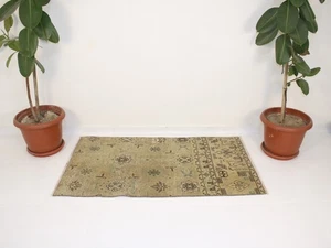 Mini alfombra vintage anudada a mano marrón beige felpudo tribal geométrico 2,4 x 4,3 pies - Imagen 1 de 10
