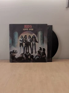 KISS Love Gun NBLP 7057-798 Casablanca Records Vintage 1977 Vinyl Lp no gun - Foto 1 di 10