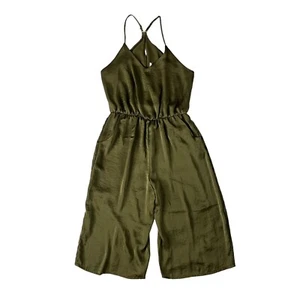 Womens Romper M Green Satin Wide Leg Capri Length Pockets Jumpsuit Xhilaration - Picture 1 of 11