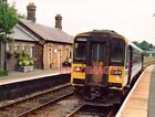 PHOTO  CLASS 153 UNIT 153305 AT LLANWRTYD WELLS STATION A TRAIN FOR SWANSEA ABOU