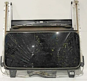 RICAMBI USATI, TETTO PANORAMICO COMPLETO NISSAN PATHFINDER (2005) - Foto 1 di 8