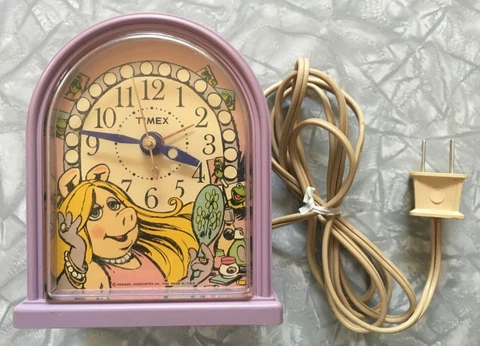Vtg 1982 The Muppets Miss Piggy Timex Electric Alarm Clock 97404 Henson Made USA Cover