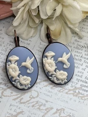 Pendientes oro rosa boda fiesta camafeo regalo cumpleaños colibrí azul blanco Foto 1 de 4