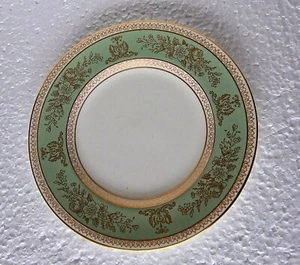 4 x Wedgwood Gold Columbia Sage Green "8 Salad Plate's (Free postage Word Wide) - Picture 1 of 2