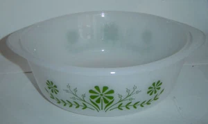 Pastel de cristal vintage 1,5 cuartos Cazuela Green Daisy vaso de leche EE. UU., J-2600 - Imagen 1 de 2