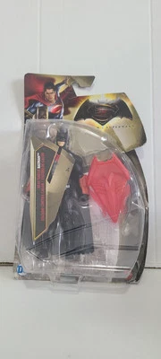 NUEVO Mattel DC Comics Dawn of Justice HEAT SHIELD BATMAN 6" Figura de Acción Juguete 3+ Foto 1 de 4