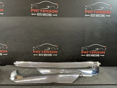 02-03 FORD THUNDERBIRD PARABRISAS Y PILAR EXTERIOR CROMADO BISEL Foto 1 de 4