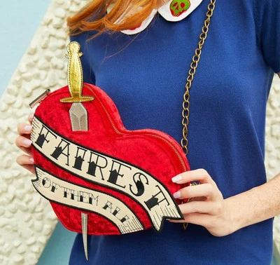 Bolso Bandolera Oh My Disney Store Blancanieves Fairest of Them All Cadena Corazón Nuevo Foto 1 de 4