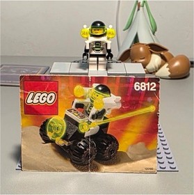 LEGO Grid Trekkor 6812 Blacktron Space minyfige  Vintage 