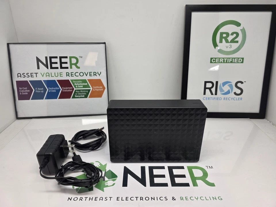 Seagate Expansion Desktop Drive 2TB External Hard Drive SRD0NF2 1TFAP1-500 - Image 1 of 4