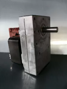 Ricambistufeapellet MOTORIDUTTORE PELLET KENTA K9175054 1.5 RPM 24W CON ALBERO X - Picture 1 of 2