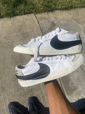 Nike Blazer Bajo Jumbo Swoosh Negro Talla 9 Foto 1 de 4