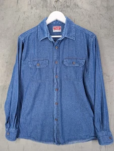 Wrangler Denim Shirt Men's Size Medium Mid-Weight Cotton Long Sleeve Button Up - Picture 1 of 11