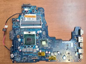 OEM TOSHIBA SATELLITE P750 INTEL i3-2350M 2,3 GHz SCHEDA MADRE LA-6832P K000128590 - Foto 1 di 2
