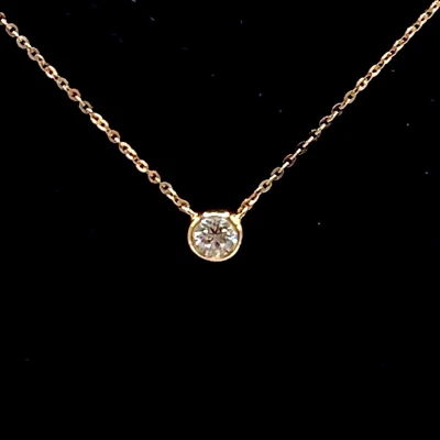 Collar colgante de diamantes de oro de 18 quilates de 0,231 quilates con sello del Reino Unido Foto 1 de 4