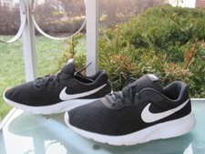 NIKE Black Lightweight Athletic Sneakers Shoes YOUTH size 6Y