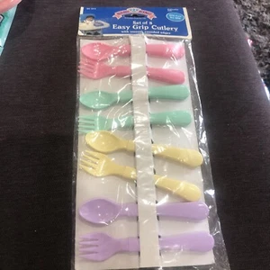 BABY KING EASY GRIP CUTLERY WITH SMOOTH ROUND EDGES SET OF 6 BLUE GREEN YELLOW - Picture 1 of 4