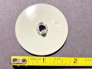 Tapa de carrete grande para máquinas de coser Kenmore - Imagen 1 de 5