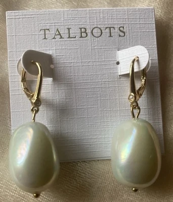 Pendientes colgantes de perlas barrocas Talbots ¡Date prisa! Solo 1 vendedor nuevo disponible de Estados Unidos. Foto 1 de 3