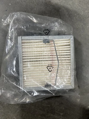 Fleetguard Fuel Filter FS19605 Made In Italy - Image 1 of 3