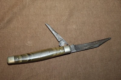 Vintage Cattaraugus Two Blade Pocket Knife Made in Little Valley NY USA - Image 1 of 4