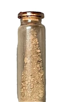 EARTH FROM NAPOLEON GRAVE. ST. HELENA ISLAND. Collection of Gilbert Martineau - Image 1 of 3