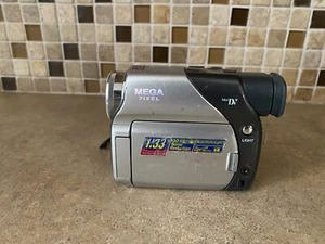 JVC GR-D94U MINIDV DIGITAL VIDEO CAMCORDER J8-1(1) - Picture 1 of 7