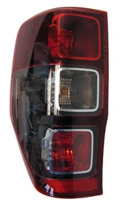 Luz trasera izquierda para Ford Ranger en rojo y negro 2012+ (especificaciones UE) - Imagen 1 de 7