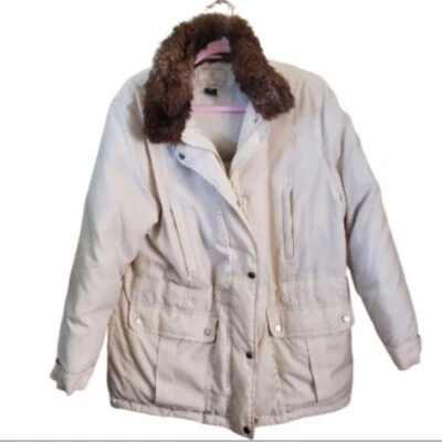 Lauren Ralph Lauren Goose Down Hidden Hood Faux Fur Collar Jacket Size PM - Image 1 of 4