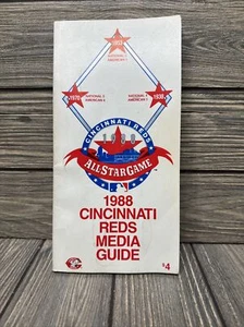 1988 Cincinnati Reds Media Guide - Picture 1 of 3