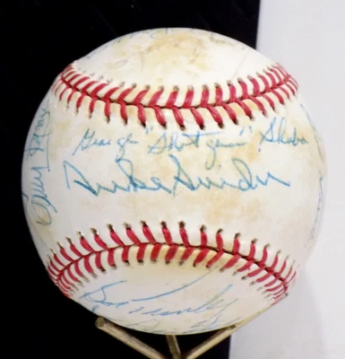 DUKE SNIDER HOF +26 Signed NY Yankees Autograph Auto NL Baseball - Image 1 of 4