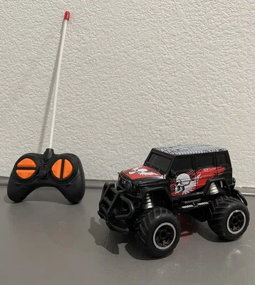 Revell Monster Truck Control Remoto Urban Rider Foto 1 de 4