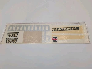 Juego de calcomanías para tractor a pedales Ertl Farmall International 1026  - Imagen 1 de 1