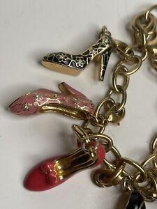 Victoria & Albert Shoe Charms Bracelet Museum Collection 6 Signed High Heels