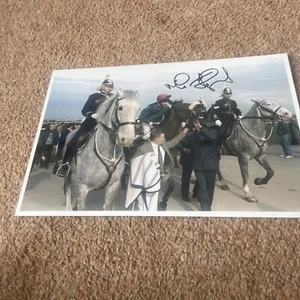 Signiertes MICK FITZGERALD 12 mal 8 Foto  - Bild 1 von 2