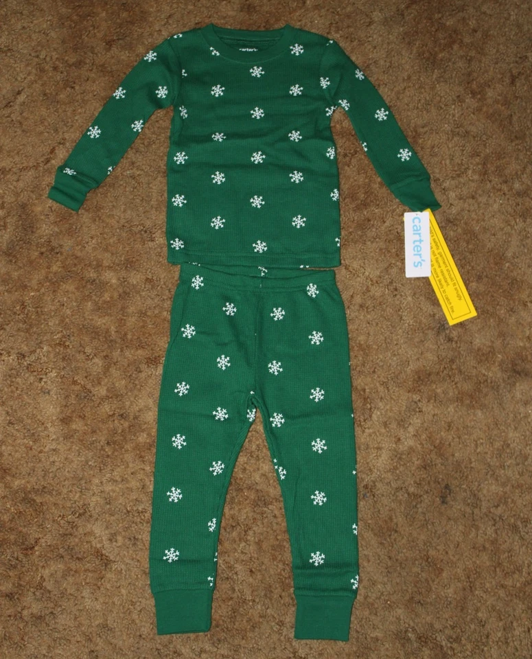 Unisex Carter's NWT 2 pc snowflake thermal pajama set size 18 Months - Image 1 of 1